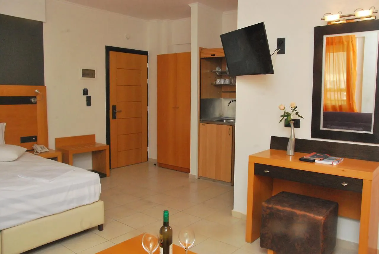 Hotel Olympia Pefkochori 3*,
